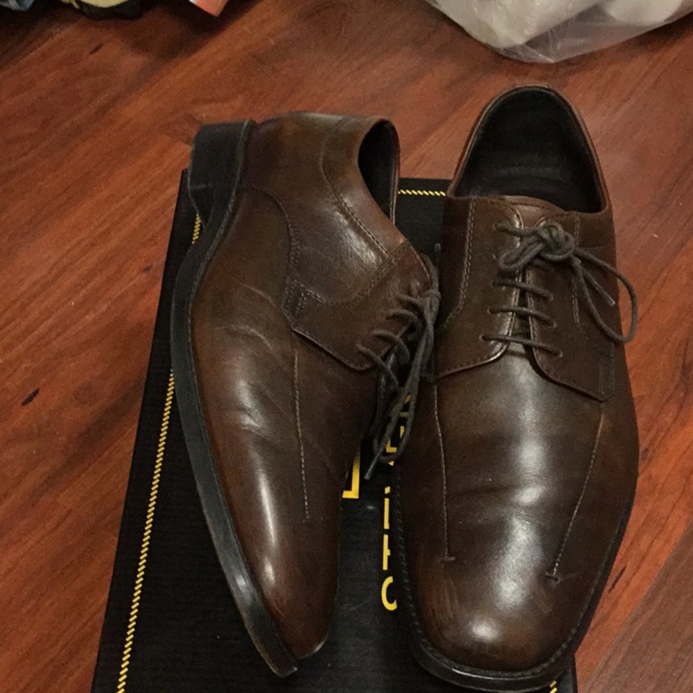 Men’s Shoes - Picture 2 of 5